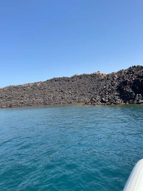 Santorini: Catamaran Cruise with Food and Drinks - More Caldera Time: Watching the Volcano From the Water