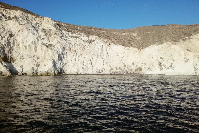 Santorini Catamaran Cruise with Fresh Meal and Open Bar - Pickup timing and how the schedule actually works (without stress)