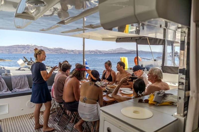 Santorini: Catamaran Cruise with Fresh Meal & Open Bar - Lunch or dinner onboard: what you eat (and why it matters)