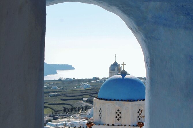 Santorini Classic Highlights and Sightseeing Private Tour - Oia’s best angles: Platsani, Three Blue Domes, Castelli, windmills