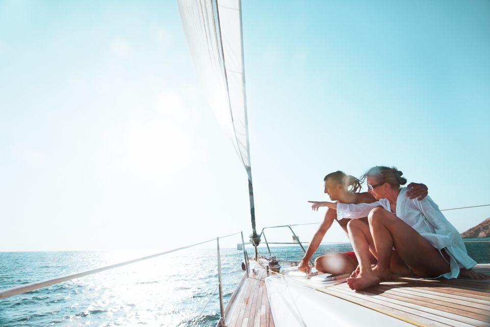 Santorini: Day Cruise with Meal & Open Bar - Key points before you sail