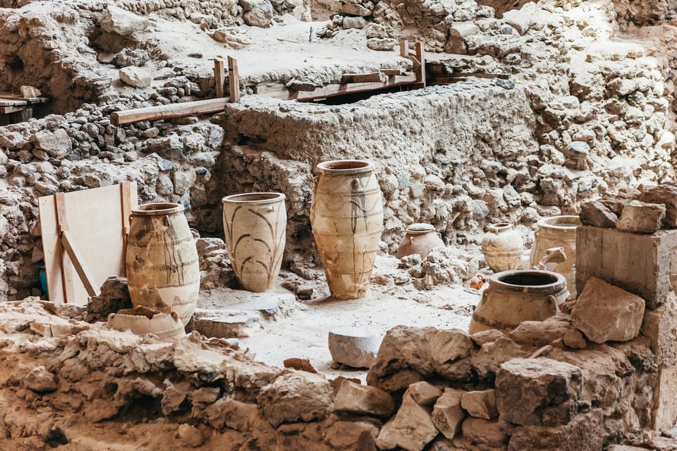 Santorini: Experience Akrotiri with a Licensed Tour Guide - The Paved Streets and Squares: The City Layout Clicks