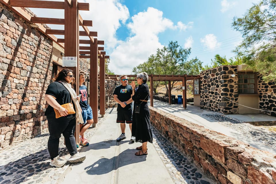 Santorini: Experience Akrotiri with a Licensed Tour Guide - How the Tour Connects Akrotiri to Atlantis Theories