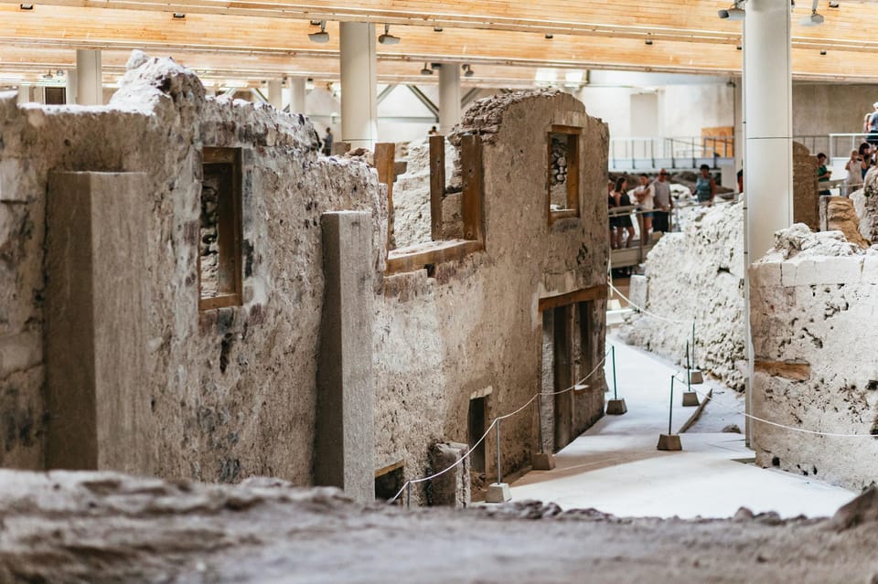 Santorini: Experience Akrotiri with a Licensed Tour Guide - Price and Value: What $198 Really Buys You