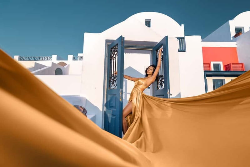 Santorini Flying Dress Photoshoot - Dressing for flight: styling help that changes the outcome