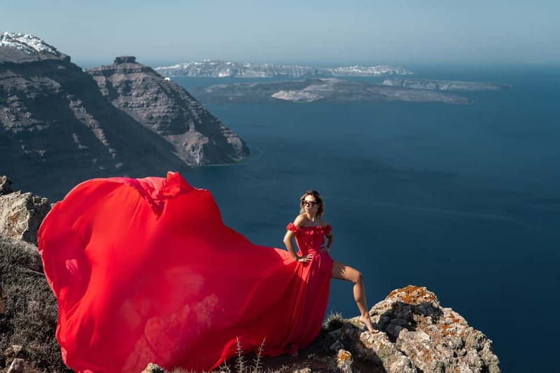 Santorini Flying Dress Photoshoot - Price check: is $241.36 for a private shoot worth it?