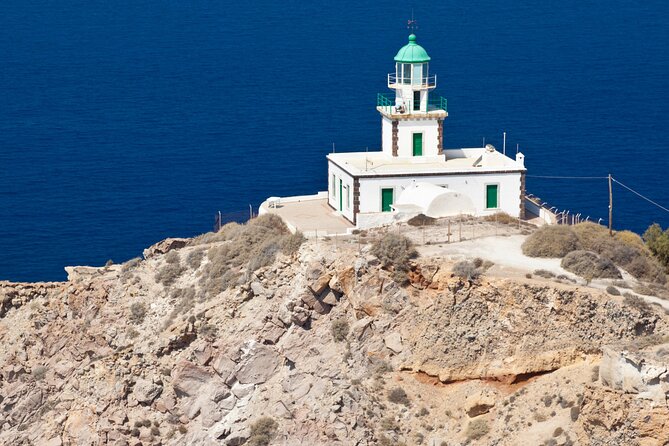 Santorini: Full Island Tour & Sunset with Local Guide & Pick-up - The guides and drivers: why names keep coming up