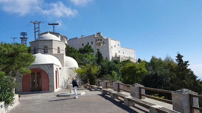 Santorini Highlights: 5-Hour Private Tour with Wine-Tasting - Key Points I’d Plan Around