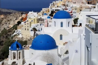 Santorini Highlights: 5-Hour Private Tour with Wine-Tasting - Oia in 90 Minutes: How to Make It Count