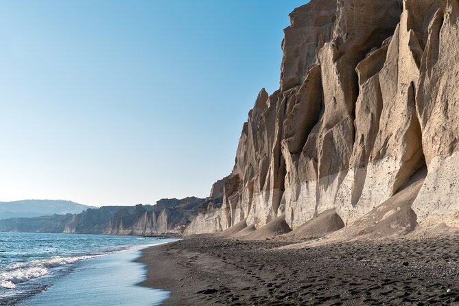 Santorini Highlights Tour (Day/Sunset) - Oia First: Caldera Views and the Sunset Moment