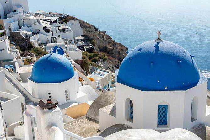 Santorini in 5 hours: Oia, Traditional Villages & Black Beach - Firostefani stop: the caldera view warm-up (15 minutes)