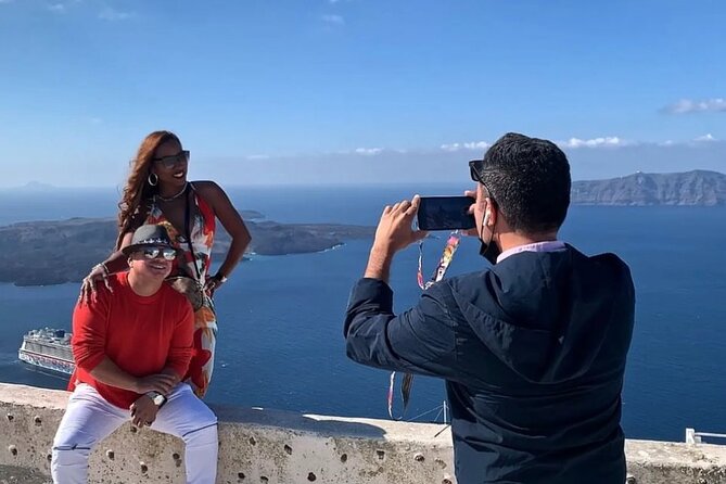 Santorini in 5 hours: Oia, Traditional Villages & Black Beach - Perivolos black beach: organized sand, swim time, and a lunch option (around 60 minutes)