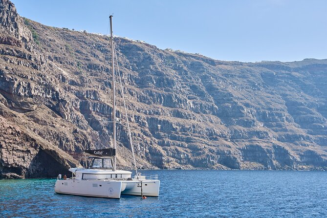 Santorini: Luxury Catamaran Cruise with Fresh Fish BBQ & Drinks - What to Expect From the 5-Hour Schedule