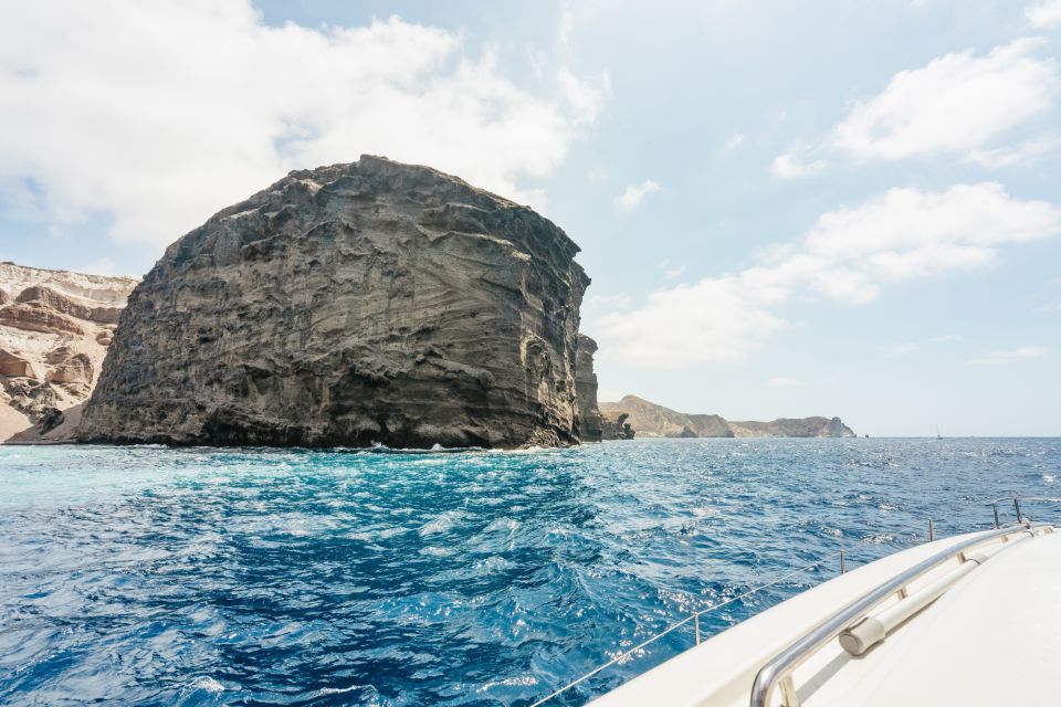 Santorini: Luxury Catamaran Day Trip with Meal and Open Bar - Greek lunch or dinner onboard: what the meal means for value