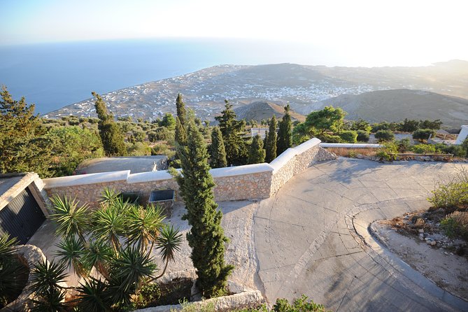 Santorini Luxury Custom Private Tour with Local guide - What makes a Santorini private tour worth it
