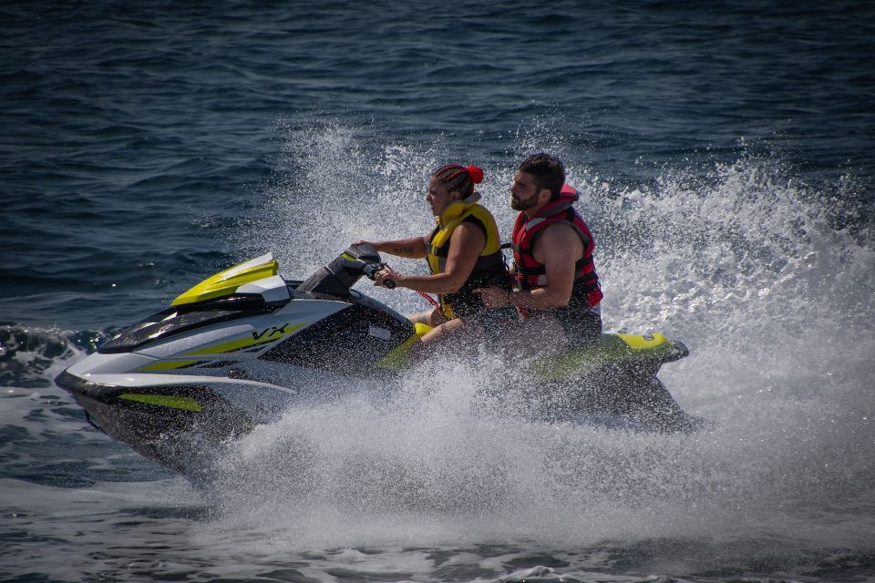 Santorini: Perivolos Beach Jet Ski Rental - Why Perivolos Beach is a smart Santorini choice for jet skiing