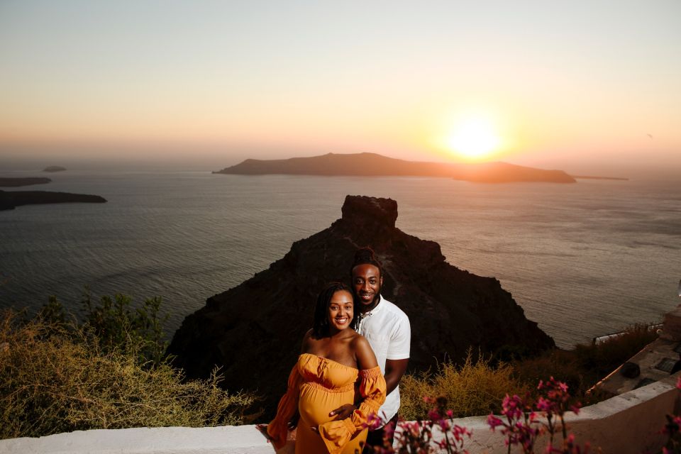 Santorini: Photo Shoot with a Private Vacation Photographer - Price and value: $296 per group up to 8 people