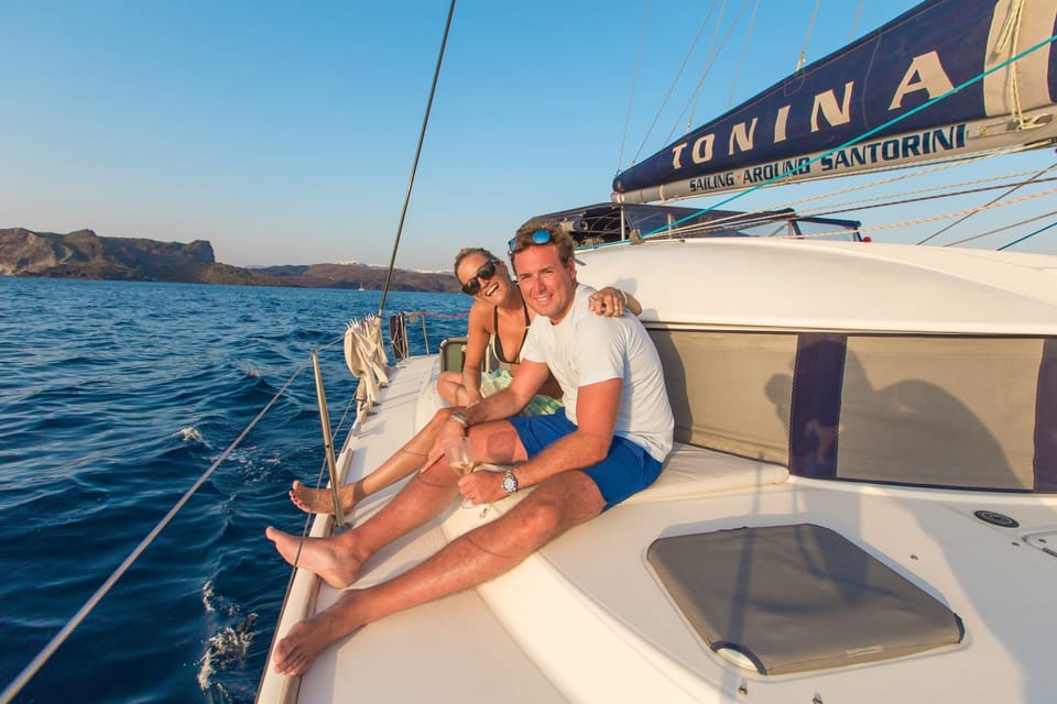 Santorini: Private Catamaran Cruise with Food & Drinks - Lunch onboard with wine and beer: the part people remember