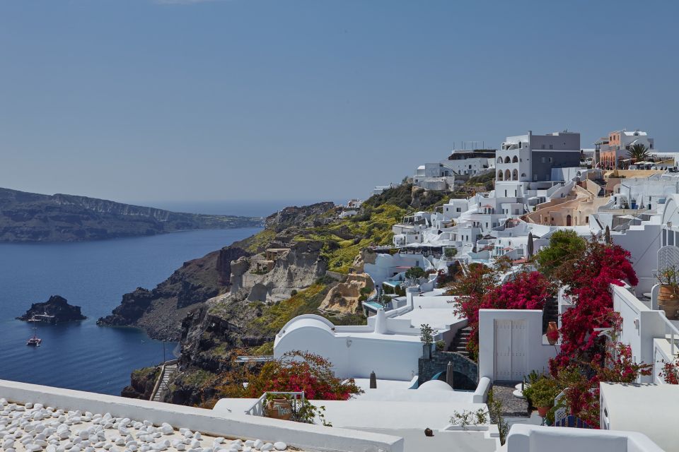 Santorini: Private Day Tour with Guide - Red Beach and Black Beach: rocks, sand, and short-term beach therapy