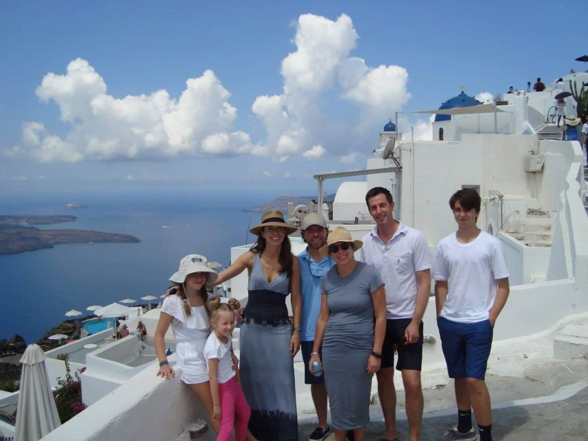 Santorini: Private Day Tour with Guide - Oia’s village streets and viewpoint energy