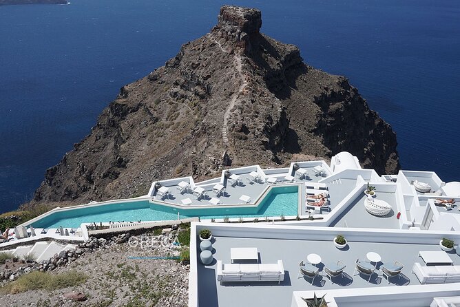Santorini Private Half-Day Sightseeing Tour - Perissa and Perivolos: black sand time with food nearby