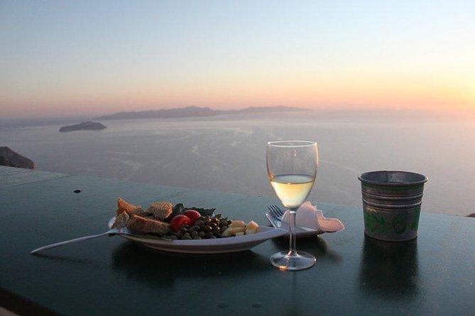 Santorini: Private Sightseeing Tour - Firostefani blue domes: the iconic look in just 15 minutes