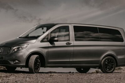 Santorini, Private Transfer with Luxury Airconditioned Vehicle - The ride: luxury air-conditioning, WiFi, and bottled water