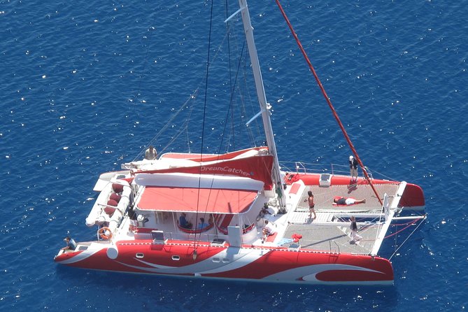 Santorini Sailing Dream Catcher with BBQ Lunch and Drinks - BBQ lunch and unlimited drinks: what’s actually included on board