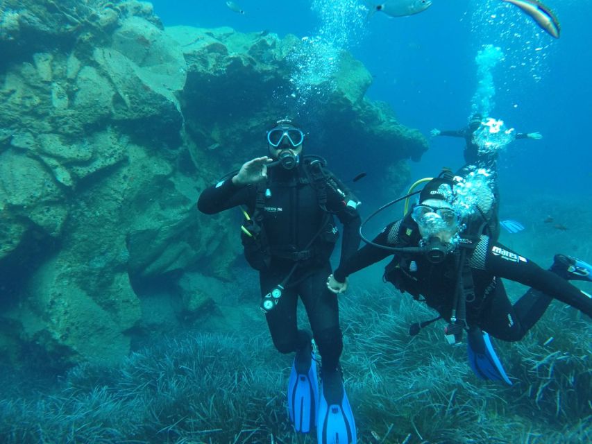 Santorini: Scuba Diving Experience in Caldera for Beginners - Key things that make this Santorini caldera starter worth it