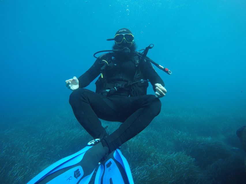 Santorini: Scuba Diving Experience in Caldera for Beginners - Santorini Caldera’s Underwater World: What you’re actually paying for