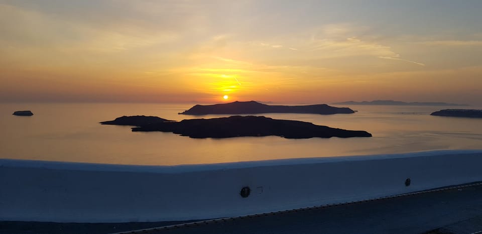Santorini: Sightseeing Island Tour (Private) - Key things that make this Santorini tour work