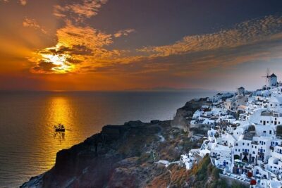 Santorini Sunset Dinner Cruise Including Nea Kameni Visit - Stop One: Nea Kameni Volcano Walk and What to Expect