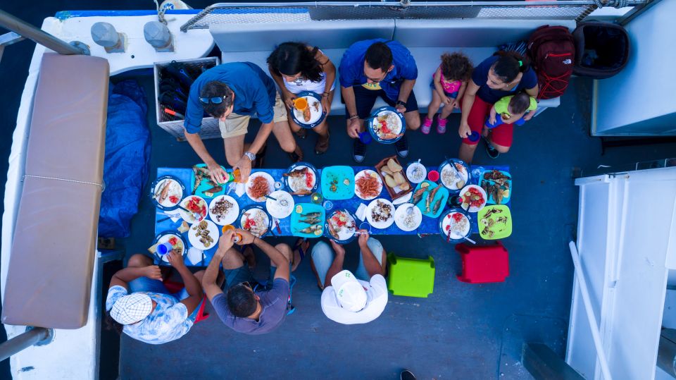 Santorini Sunset Fishing Trip with Dinner and Drinks - Key Things That Make This Trip Work