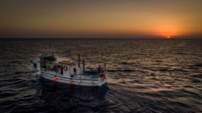 Santorini Sunset Fishing Trip with Dinner and Drinks - Vlychada Meeting Point, Timing, and What to Bring