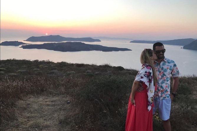 Santorini Sunset Wine Tour with Santo Winery Views - Your Guide Is Part of the Product (And They Get Praise for a Reason)