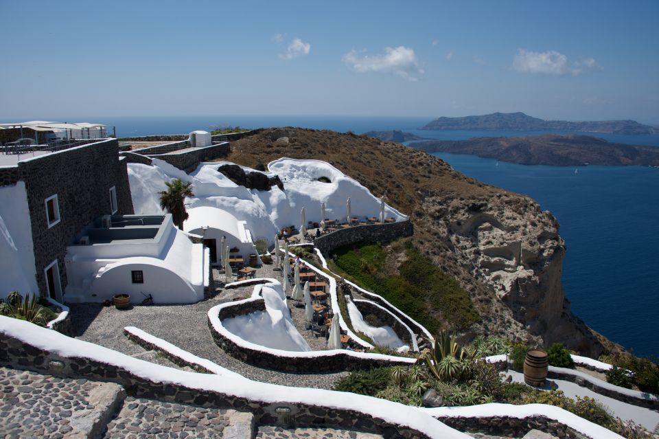Santorini: Three Wineries and One Brewery Tour with Tastings - The tasting format and food pairing: how to taste smarter, not just faster