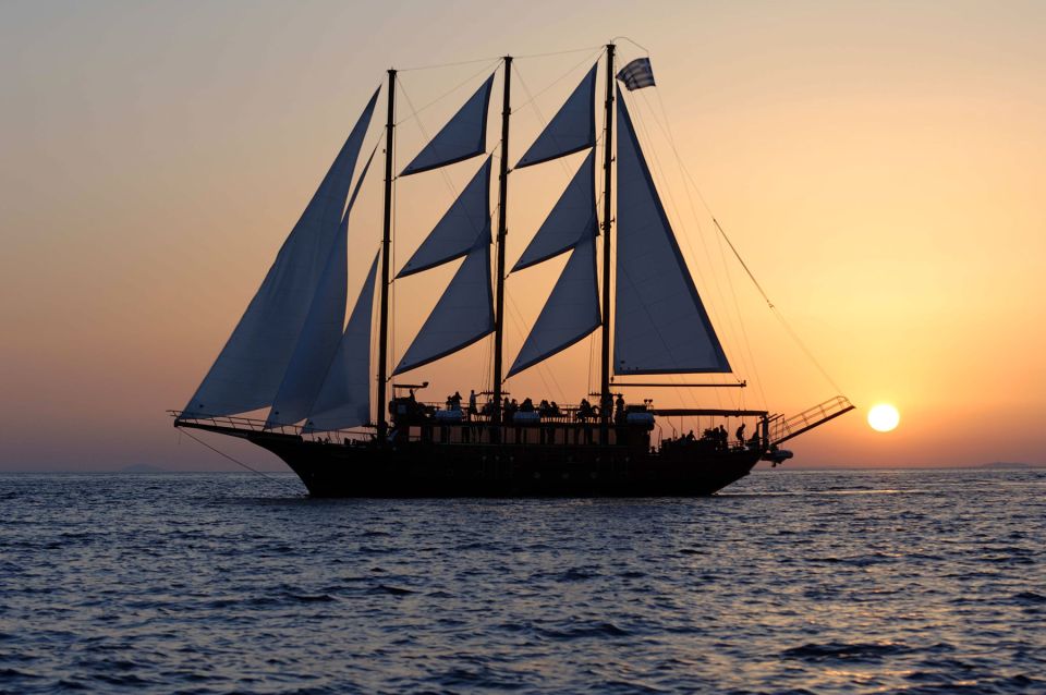 Santorini: Volcanic Sunset Cruise with Dinner - Sunset Views From the Water: Why This Works Better Than Land Plans