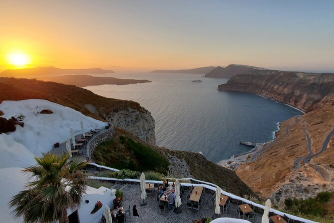Santorini Wine Secrets - Guides, Tone, and How the Day Gets Made