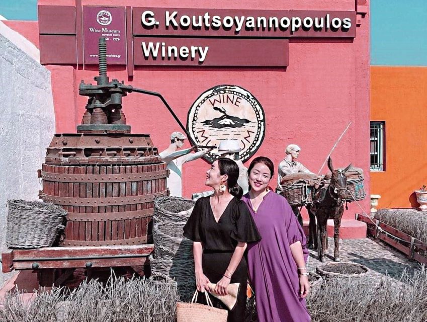 Santorini: Wine Tour with Sunset in Oia - Practical tips for a smoother day
