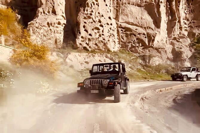 Santorini Wrangler Jeep Afternoon Convoy Tour - Volcanic beaches: Vlychada and Eros (with Eros Beach time)
