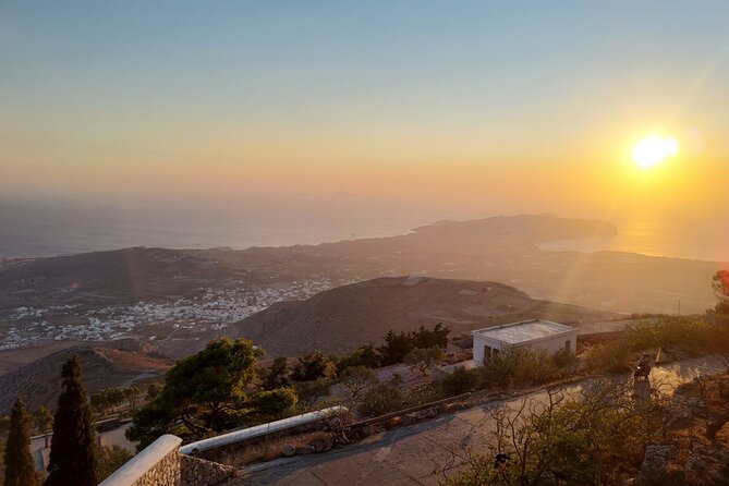 Santorini_Sunset Cheers and Dine - Key Highlights You’ll Feel During the Evening