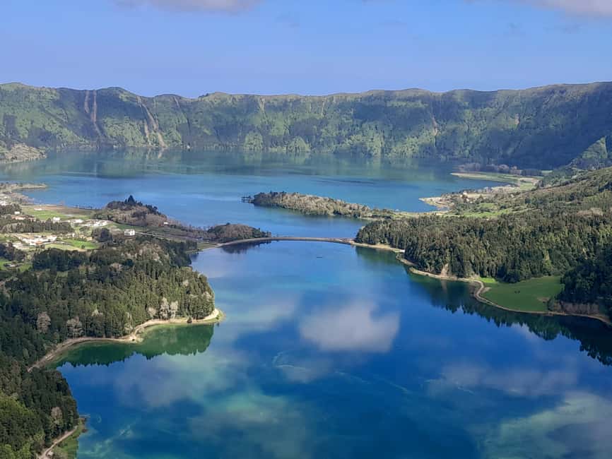 São Miguel: 2-Day Island Tour, Tea & Pineapple Plantation - Food and tastings: tea, pineapple, and the Azores in your cup and bowl