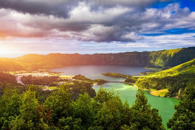São Miguel 2-Day Tour: East & West Highlights Adventure - Key highlights you’ll feel right away