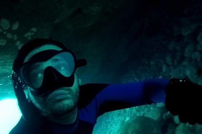 São Miguel Azores: Hike and Snorkeling into the wild with a local - The guide factor: Gabriel’s island know-how