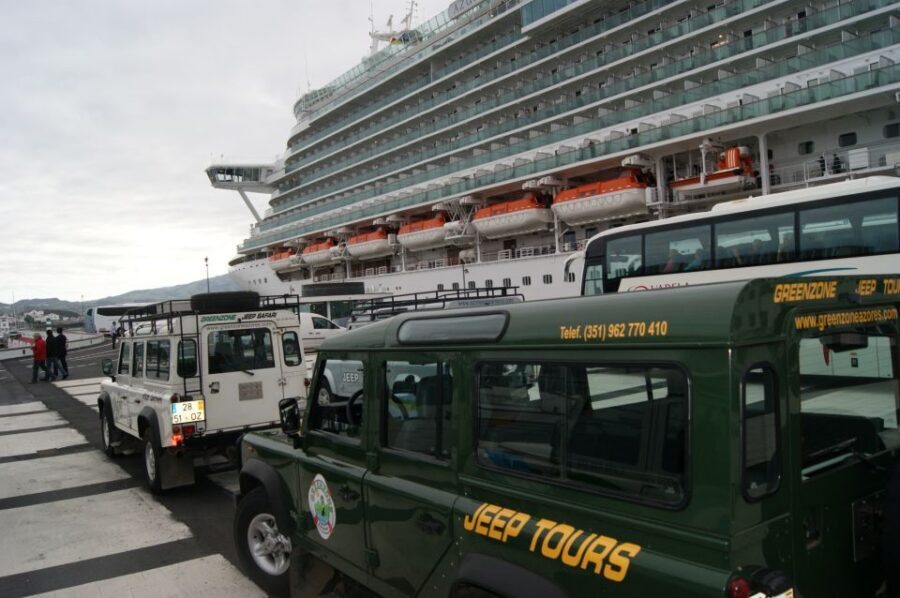 São Miguel, Azores: Sete Cidades Half-Day Jeep Tour - Safety, comfort, and the car-sickness question