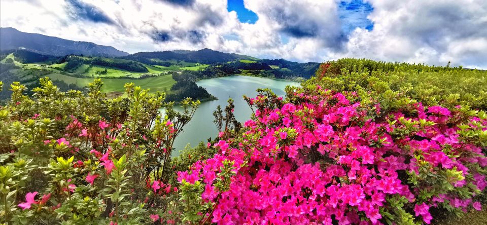 São Miguel: Furnas and Nordeste Full-Day Tour with Lunch - Hot springs choice: Dona Beija pools or Terra Nostra Park baths