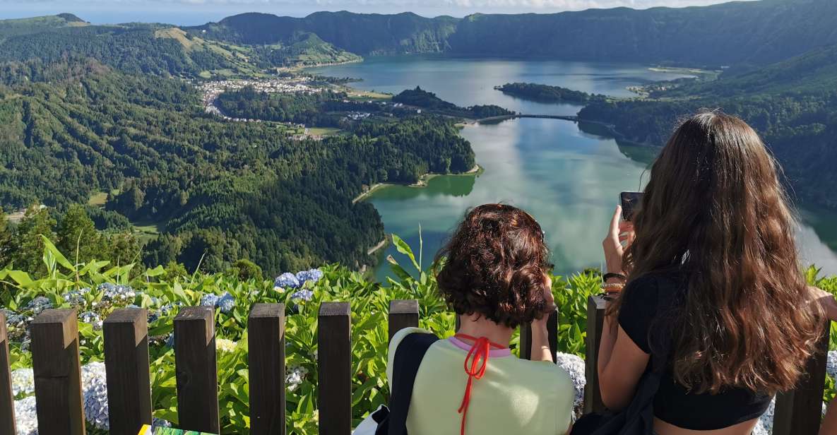 São Miguel Island: 2-Day Guided Island Tour with Meal Add-on - Day Two: Sete Cidades Panoramas and Lagoa do Fogo Views