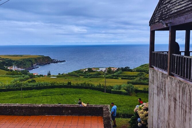 São Miguel: Majestic North Tour (Local Lunch Incl.) - Achadinha lunch: the Azorean buffet where vegetarian is actually offered