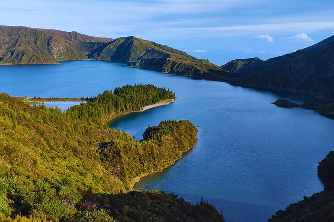 São Miguel: Majestic North Tour (Local Lunch Incl.) - Salto do Cabrito: 40 meters of waterfall time (and clean-air photos)