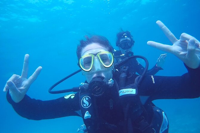 Scuba Diving Baptism in Caleta de Fuste - Photos, Insurance, and Small-Group Attention: The Value Behind the Price